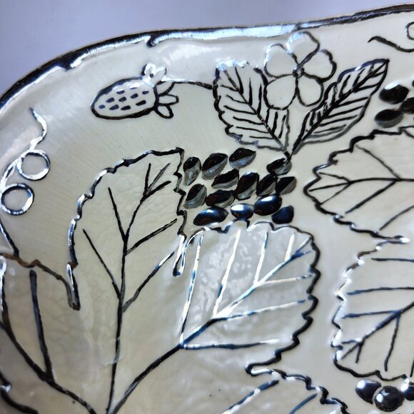 Wedgwood Etruria England Candy Dish Bowl Plate Hand Painted Gold Lustre - Picture 3 of 8